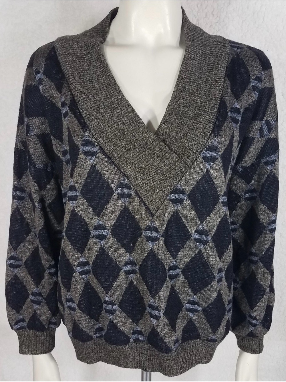 Leigh Karmitz for Periphery black brown diamond v neck sweater
